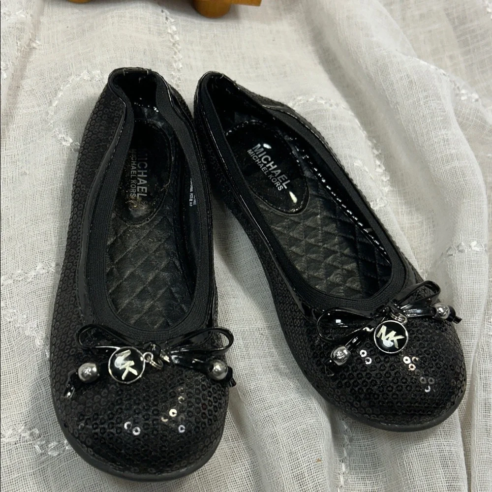 Michael Kors sparkly ballet flats KORY with charms and bow stamped sz 1